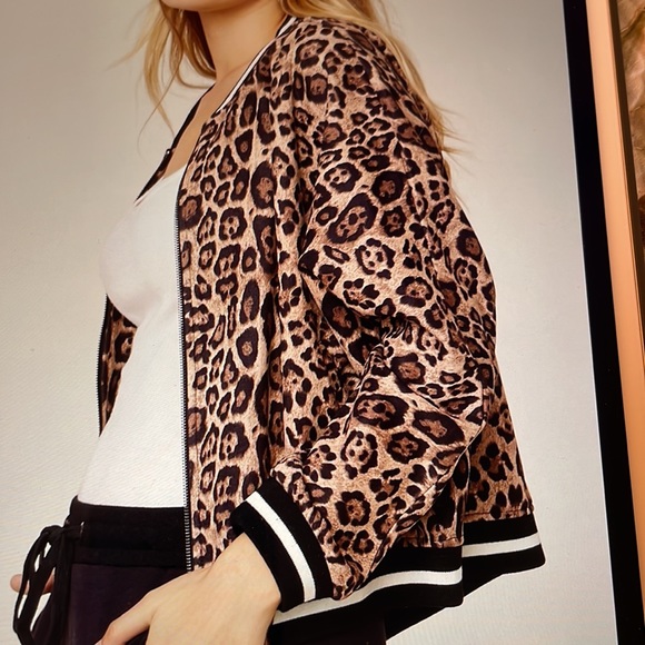 BB DAKOTA LEOPARD PRINT BOMBER JACKET - Picture 8 of 8